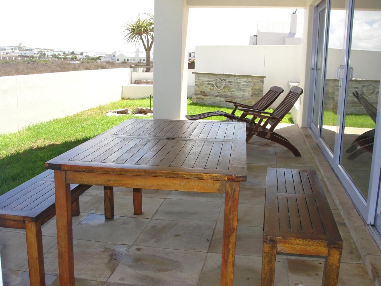 Perfect 10 - 10 To 13 Sleeper Luxury Holiday Home Breakage Deposit Of R2500 Per Weekend Lease Langebaan Exterior foto